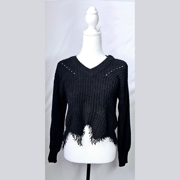 XSmall Black Knitted Sweater - Picture 1 of 5